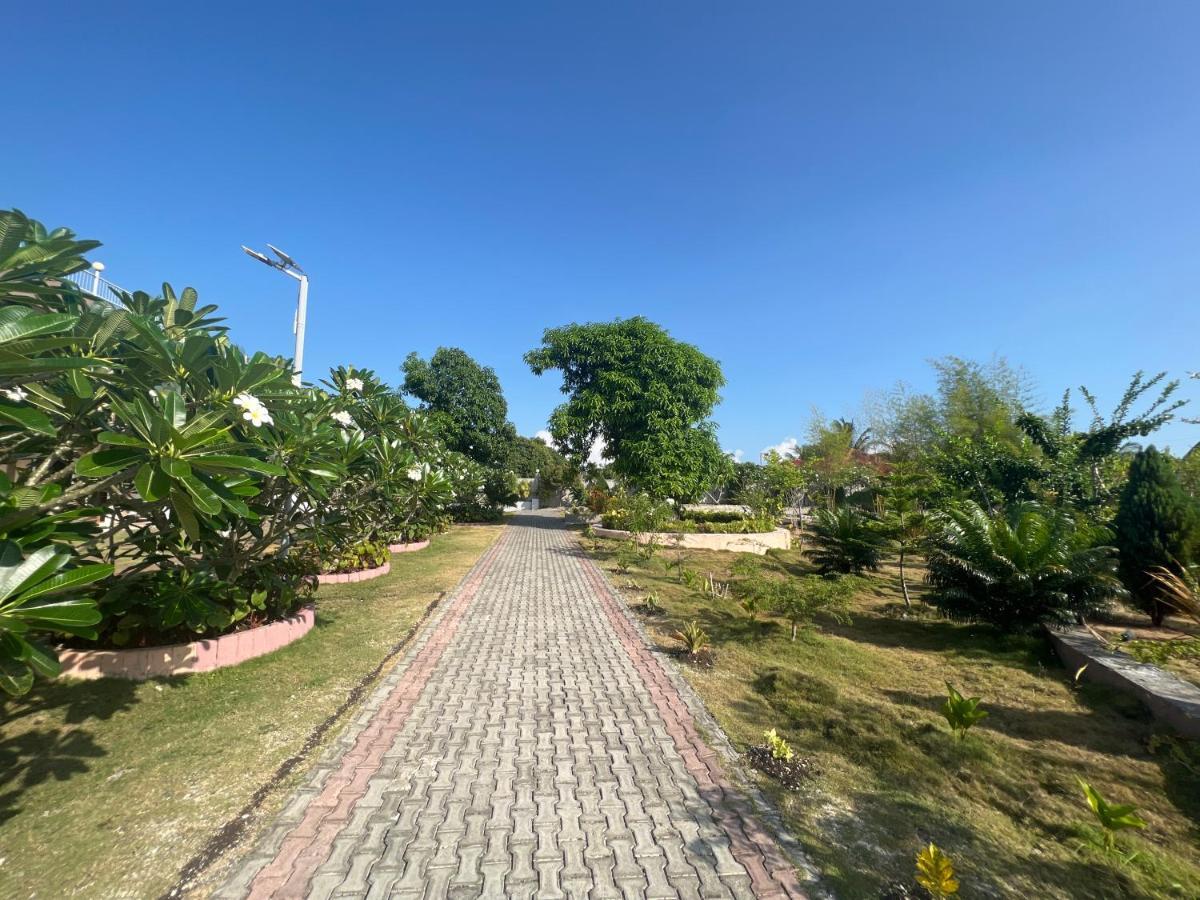 La Plumerias Moalboal Exteriör bild